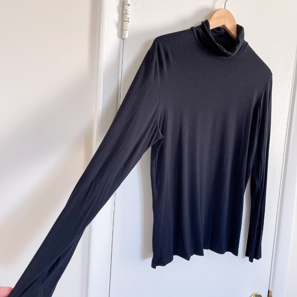 Herou Turtleneck Shirt - Picture 5 of 8